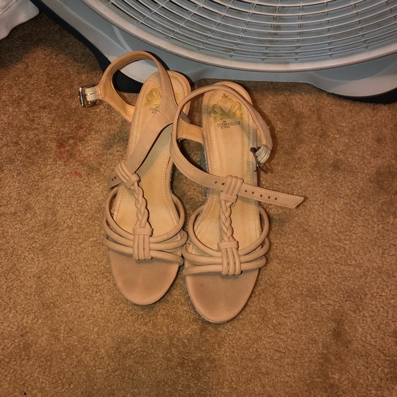 Heels - Picture 2 of 2